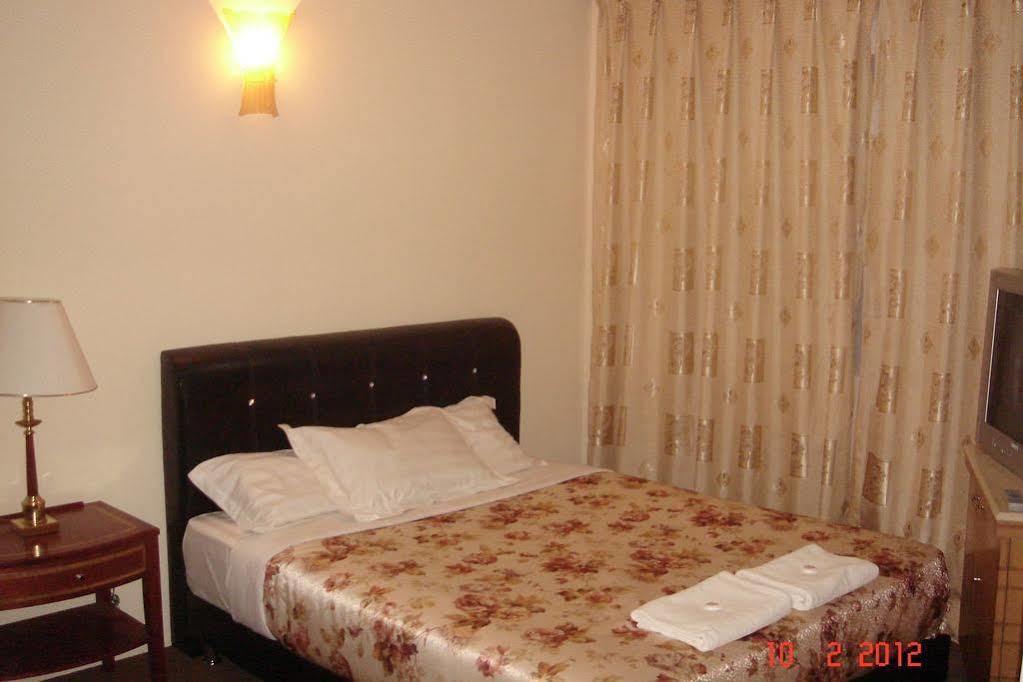 Angsoka Hotel Teluk Intan Exteriér fotografie